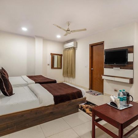 Hotel South Indian Delhi  Bagian luar foto